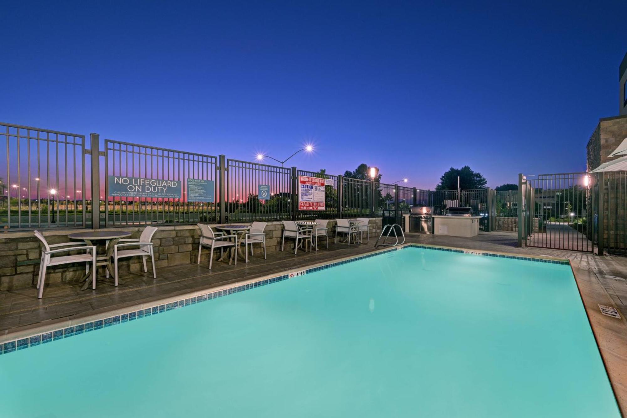Towneplace Suites Sacramento Airport Natomas Екстериор снимка